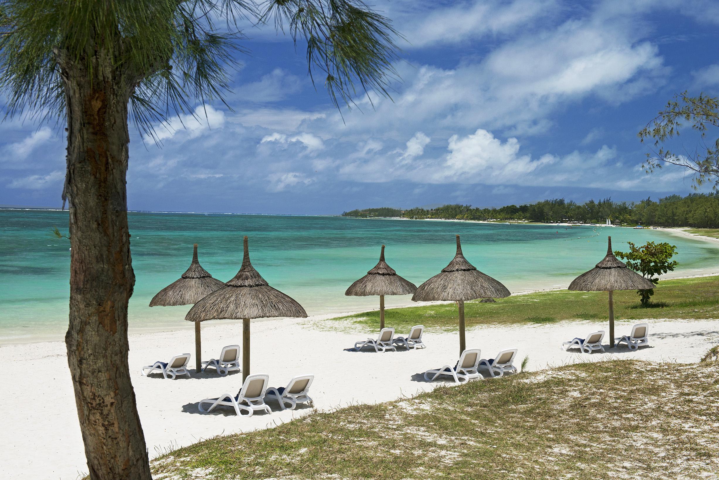 Sunrise Attitude (Adults Only) Hotell Belle Mare Exteriör bild